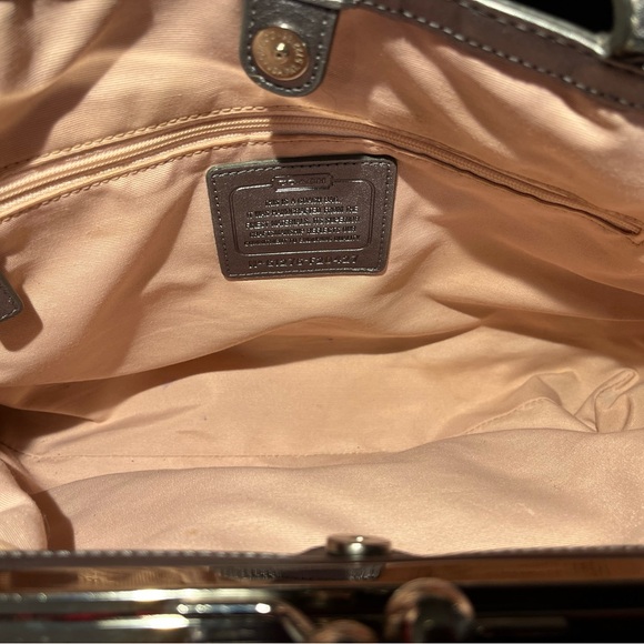 Coach Y2K Grey Silver Purse Kisslock 3 Compartment Shoulder Bag - Picture 10 of 13